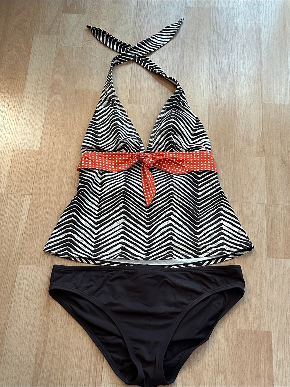 La Blanca Two-Piece Zebra Halter Tankini Swimsuit Sz 8